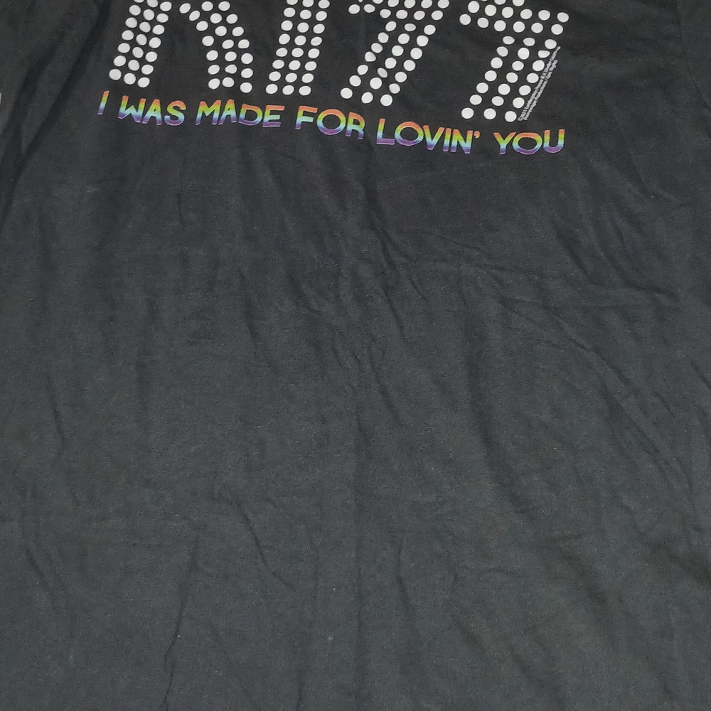 Kiss Black Tee with Colorful Text